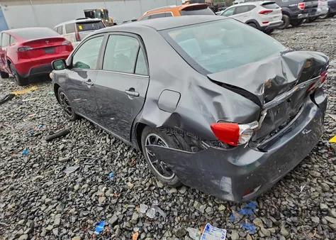 2013 Toyota Corolla Base из США, поврежденный, VIN 2T1BU4EE3DC935162